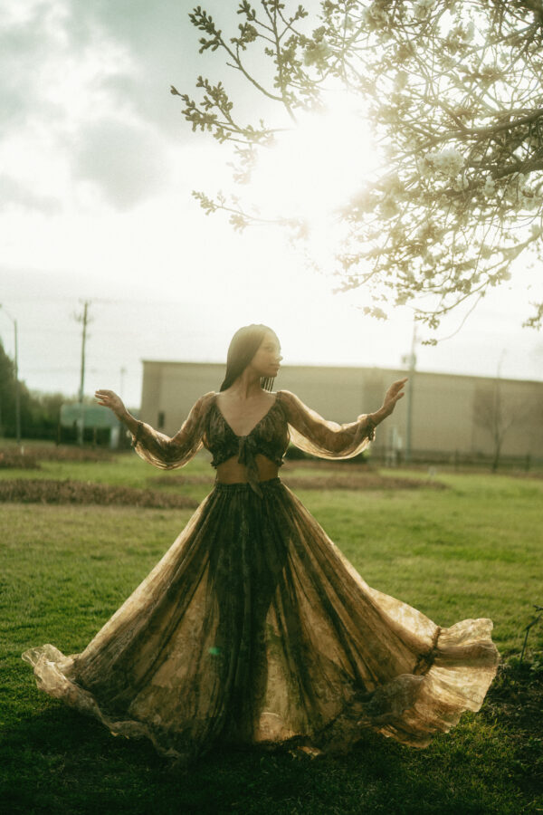 Outdoor Creative Photo Session - Image 5