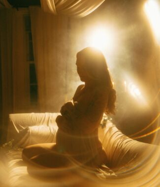 Creative Fine Art Maternity Portrait Session